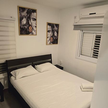 Gk Apartment Harmony 巴特亚姆 外观 照片