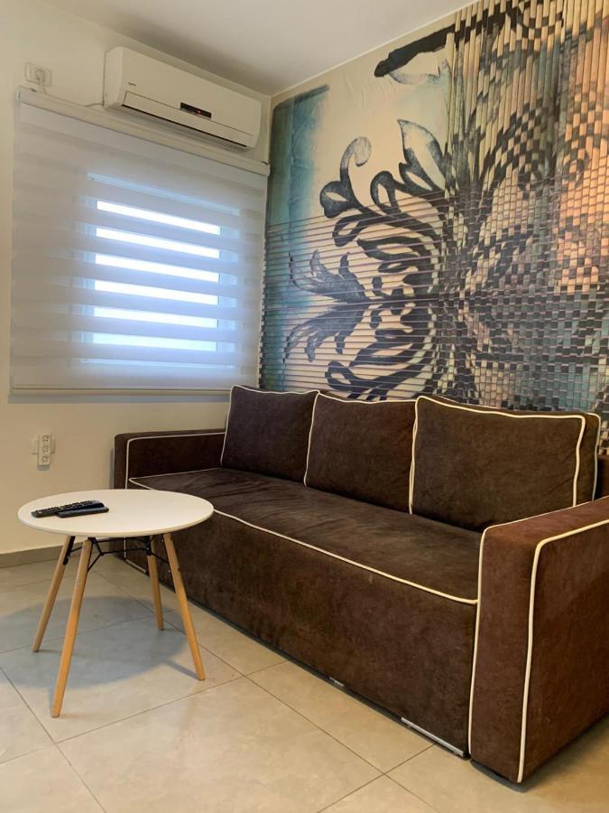 Gk Apartment Harmony 巴特亚姆 外观 照片