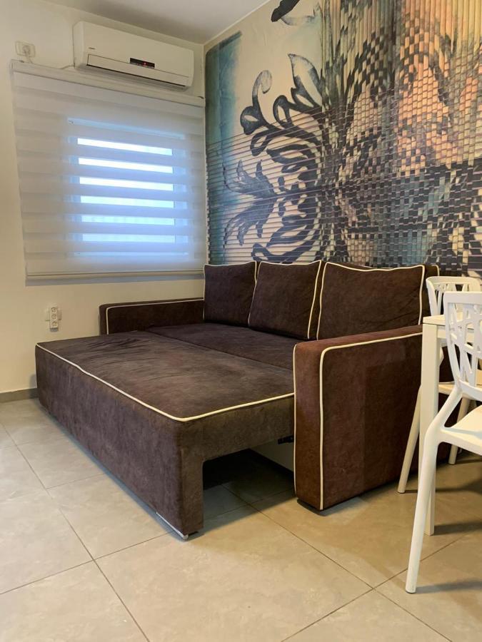 Gk Apartment Harmony 巴特亚姆 外观 照片