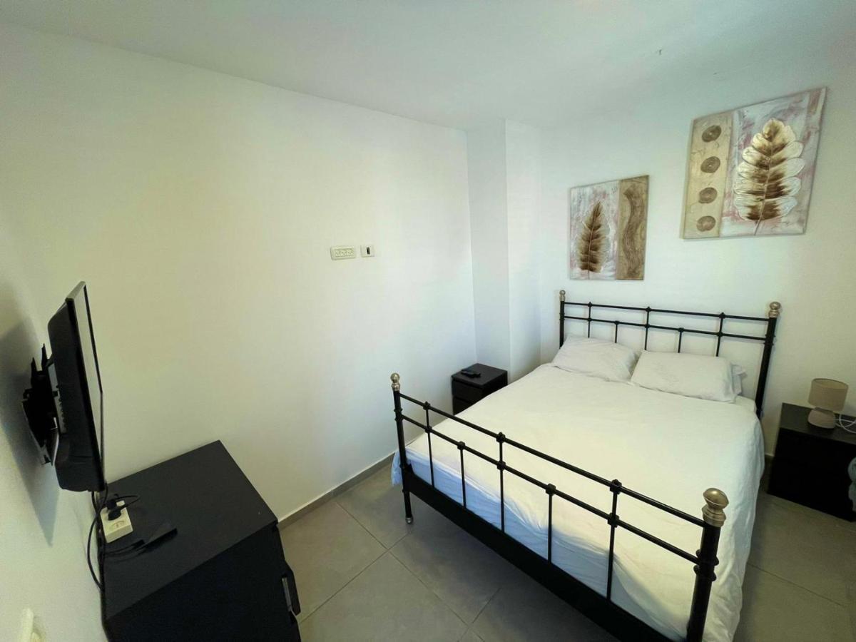 Gk Apartment Harmony 巴特亚姆 外观 照片